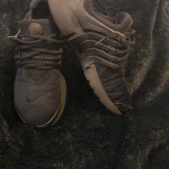 Nike - Picture 4 of 5